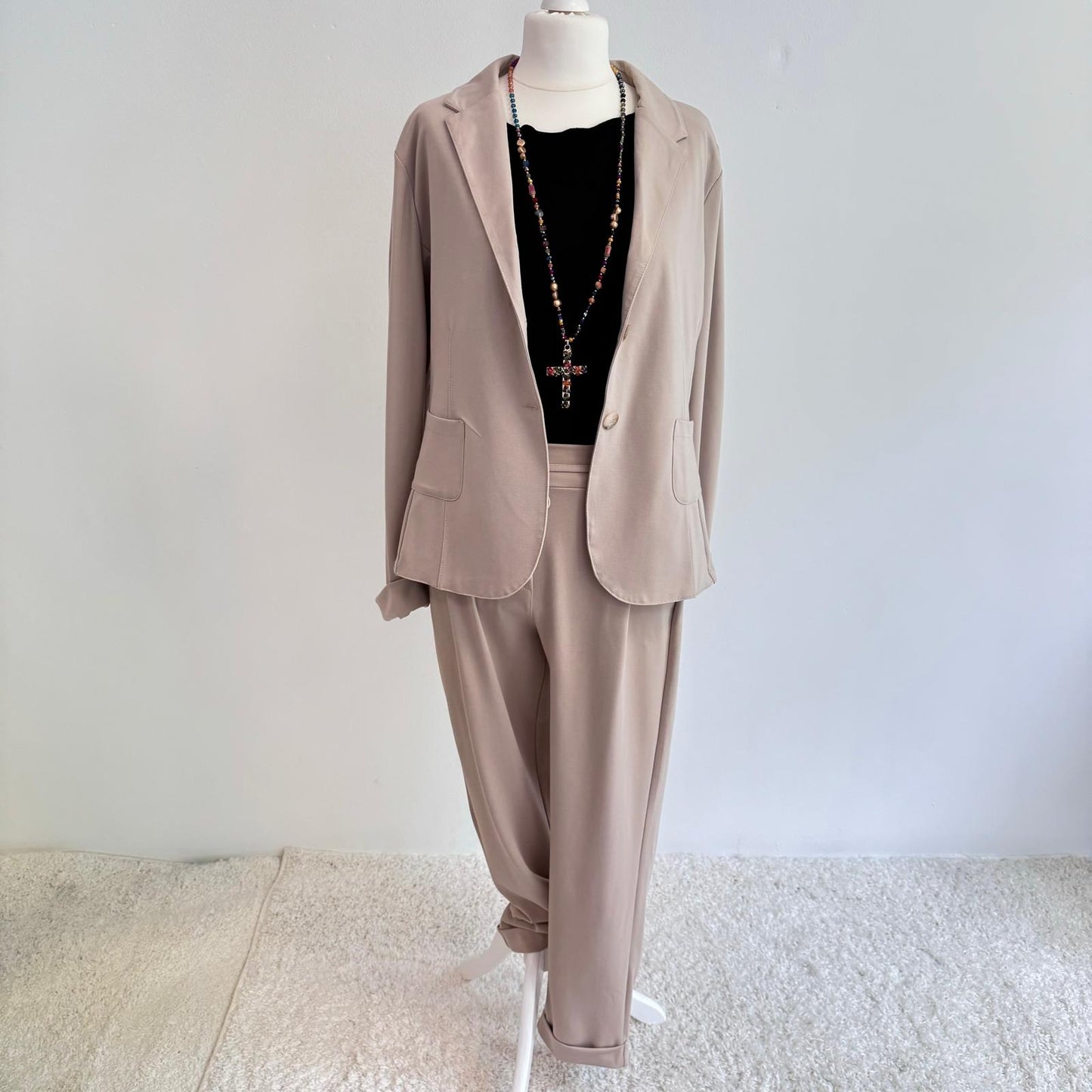 Esvivid - Eleganter Damenblazer in Beige