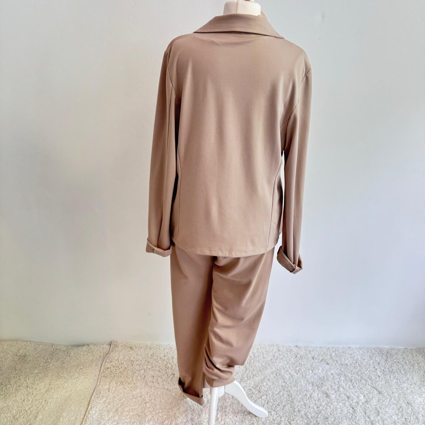 Esvivid - Eleganter Damenblazer in Beige