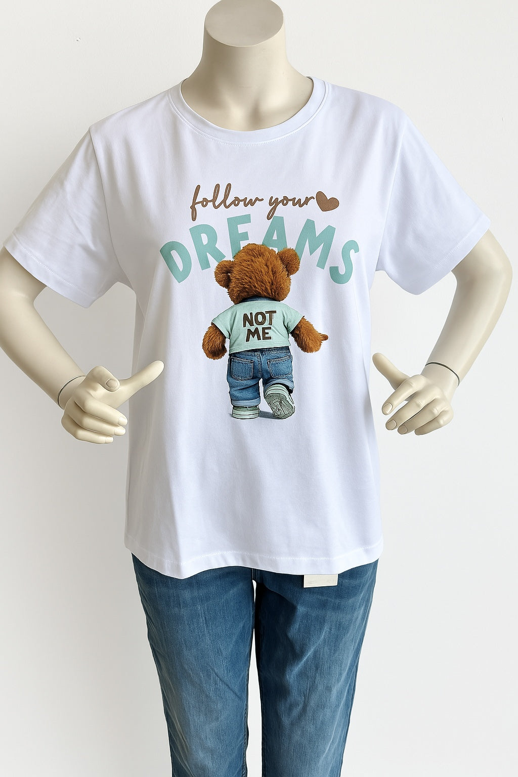 Weißes T-Shirt "Dreamy Bear Mint" – Trau dich, anders zu sein!