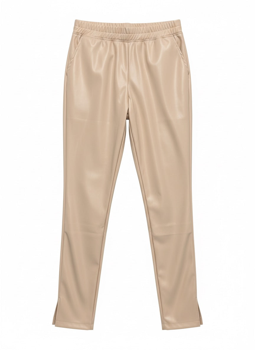 Legging mit seitlichem Schlitz am Knöchel