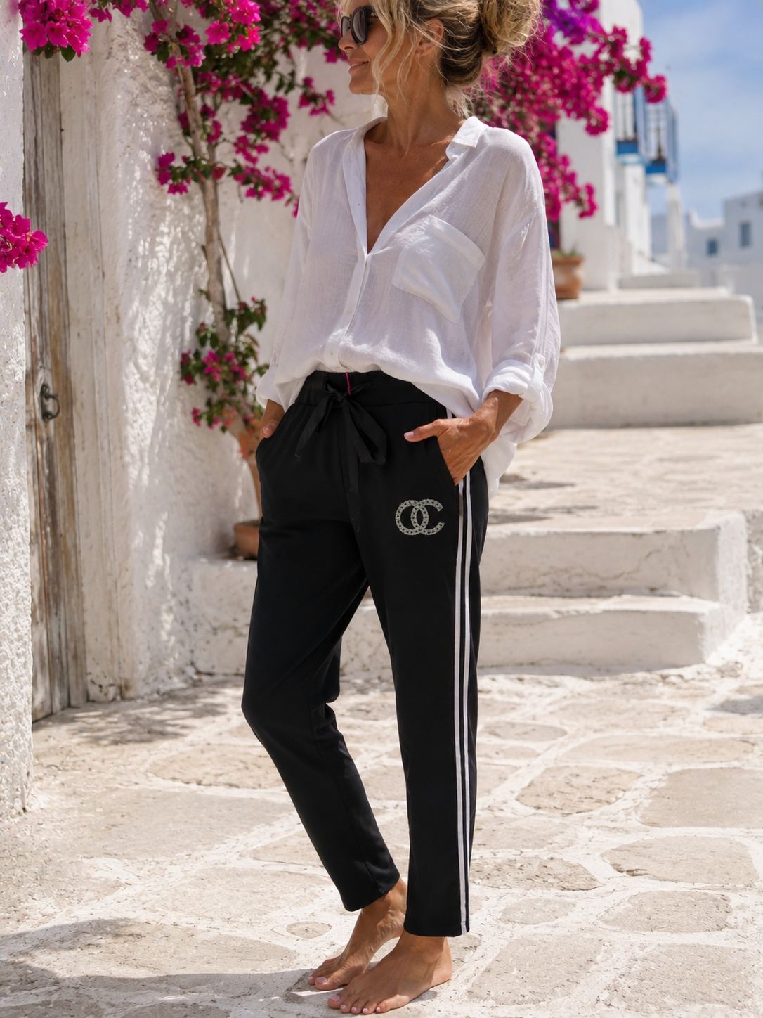 Damen Jogpants Schwarz mit Glitzersteinen & Seitenstreifen – Baumwolle Elasthan 38–42