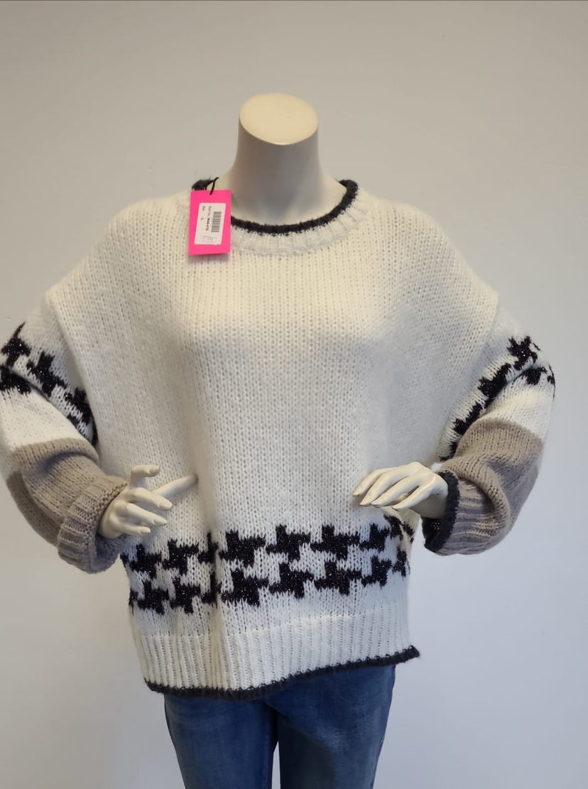 Yippie Hippie Pullover