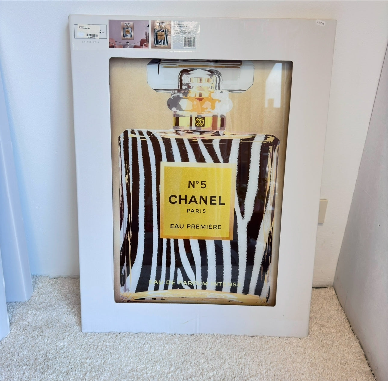 Luxus Parfum Kunstdruck im Glasrahmen