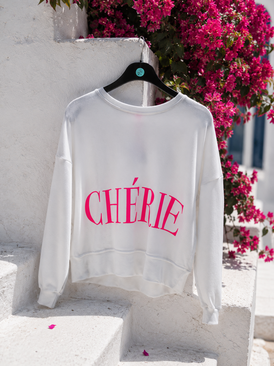 CHÉRIE Oversize Sweatshirt White-Pink | Women's Sweater with Heart Details | Boutique in Heaven(38-42)