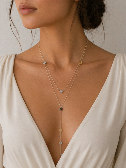Damen Halskette Silber lang – doppellagige Layering Kette mit geometrischen Details | Eleganter Statement Schmuck
