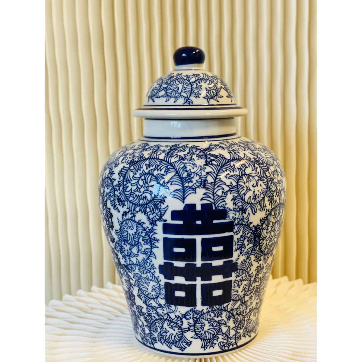 Chinesische Blumenvase aus Porzellan „Doppeltes Glück“