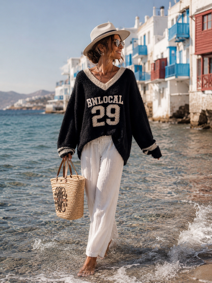🤍 Varsity Glam 29 – Flauschiger Statement-Pullover 38-42+