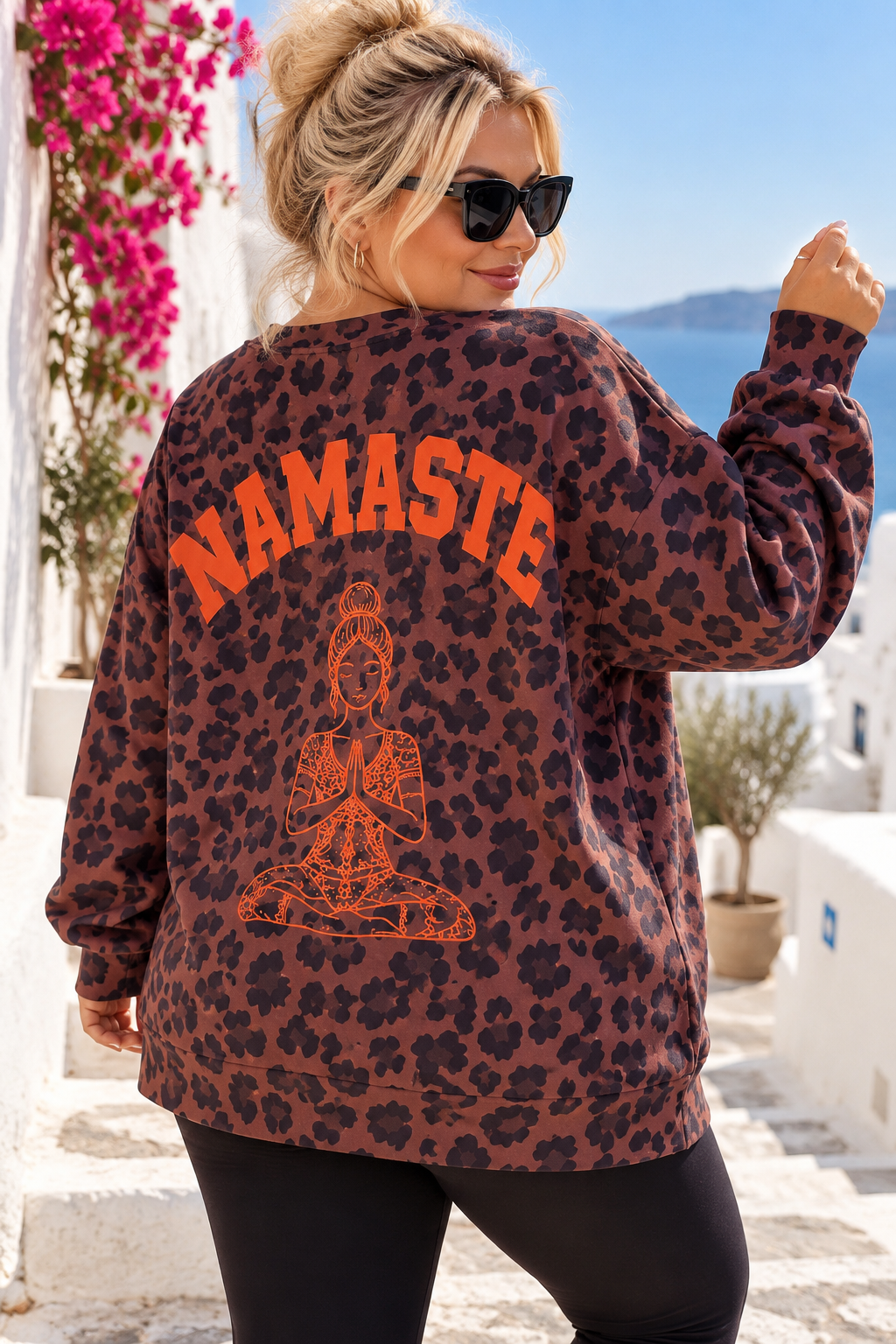 Curvy Damen Sweatshirt Braun Leo-Print Oversize Namaste Rückenprint 44–54