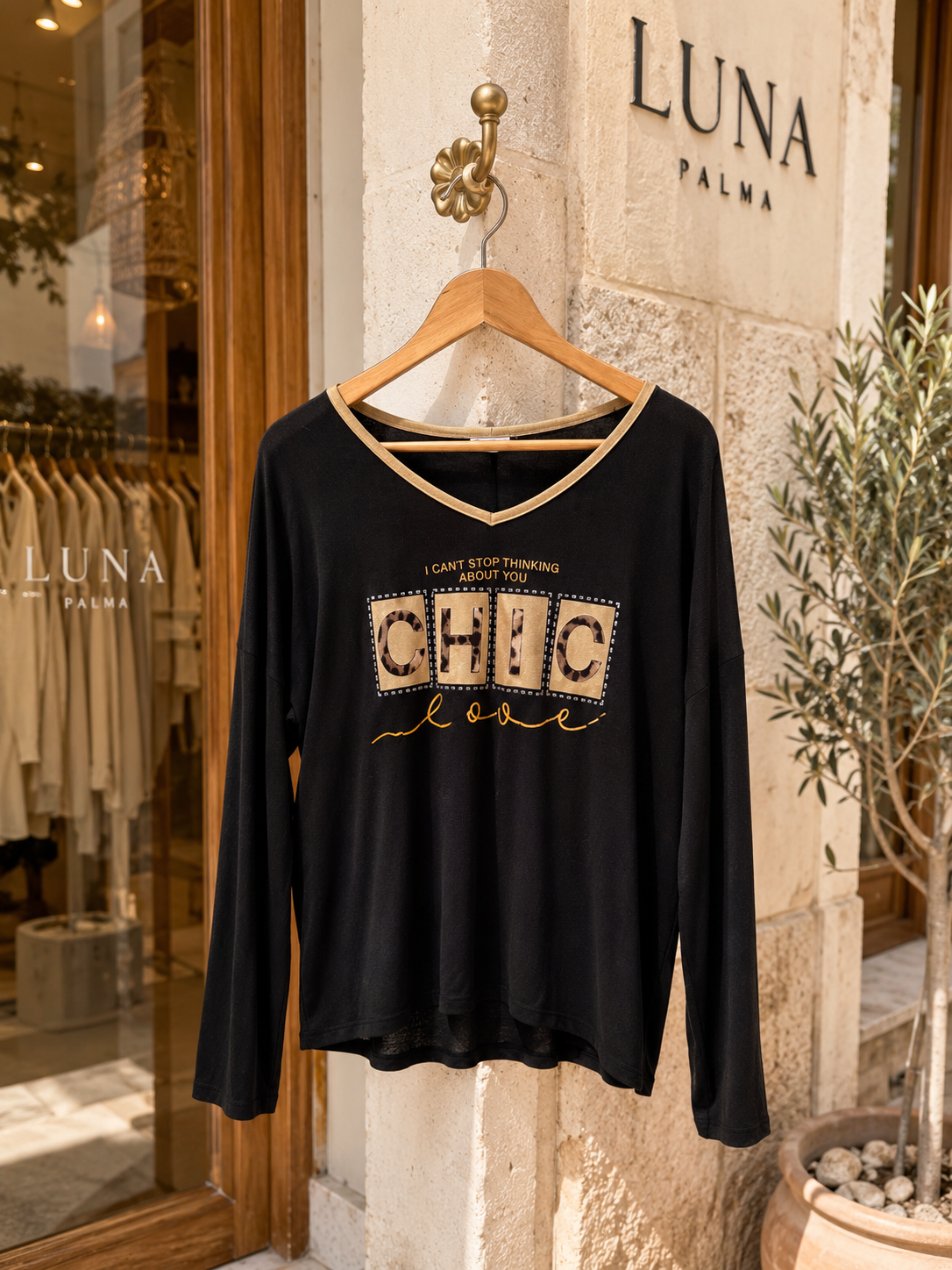 T-shirt