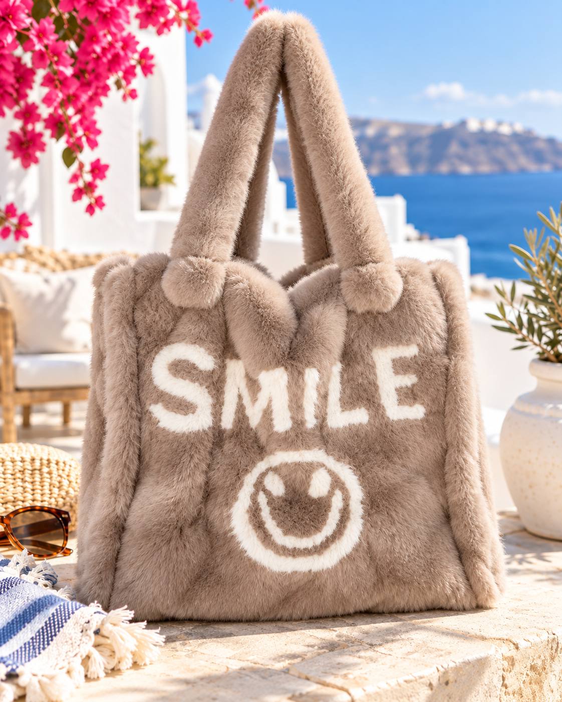 Damen Fell Shopper mit Smiley – Große Teddy Tasche in Beige + Blau