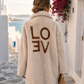 Damen Teddyjacke Oversize Beige mit LOVE Rückenprint | Teddyfell Jacke 38–44