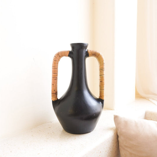 Vase Schwarz Kleine dekorative Vase handgegossen aus Ton für getrocknete oder frische Blumen SELAYAR