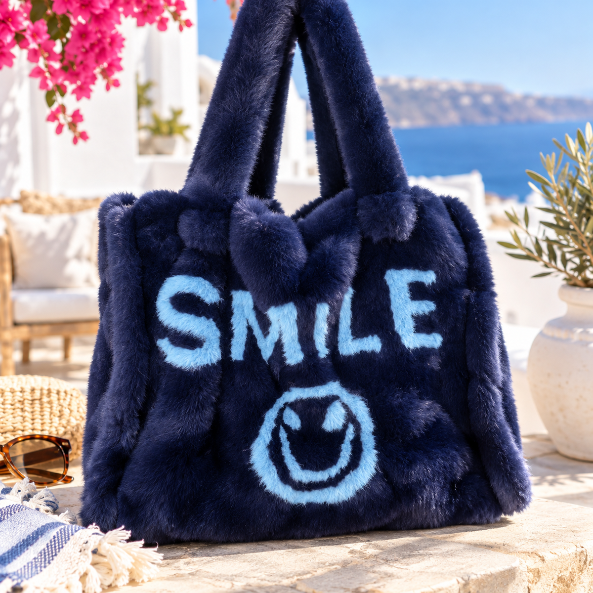 Damen Fell Shopper mit Smiley – Große Teddy Tasche in Beige + Blau