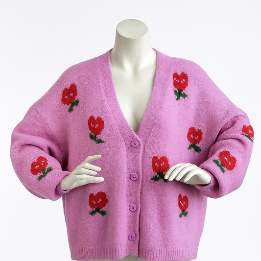 Rosa Strick-Cardigan mit Rosenmuster – Kuscheliger Style für jeden Tag