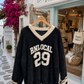 🤍 Varsity Glam 29 – Flauschiger Statement-Pullover 38-42+