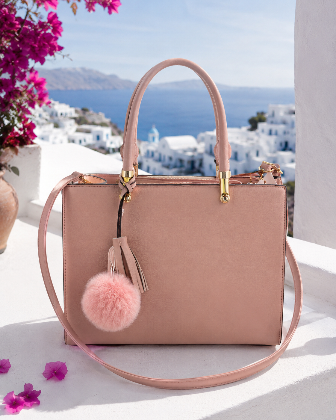 Damen Handtasche Zartrosa – Elegante Schultertasche mit Gold-Details & Pompon | 30 cm