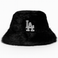 Dameshoed, zwarte bonten bucket hat met "LA" strass-steentjes.