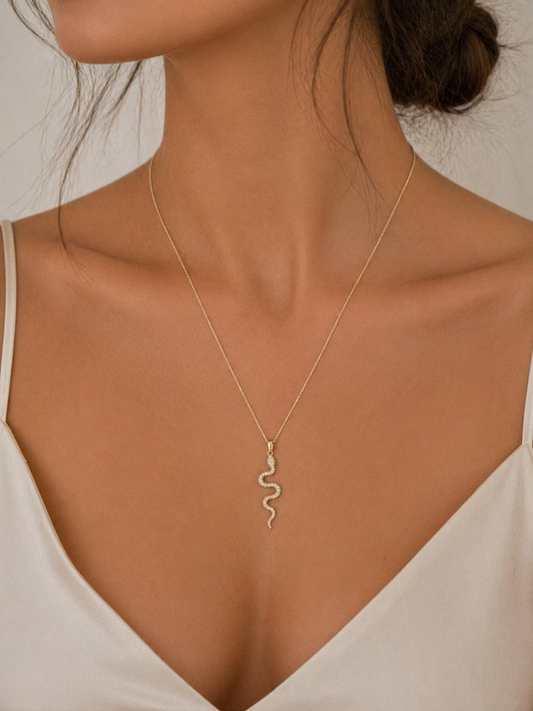 Goldene Schlangen Halskette Damen – Statement Kette mit Strass Schlange & roten Augen | Luxus Modeschmuck
