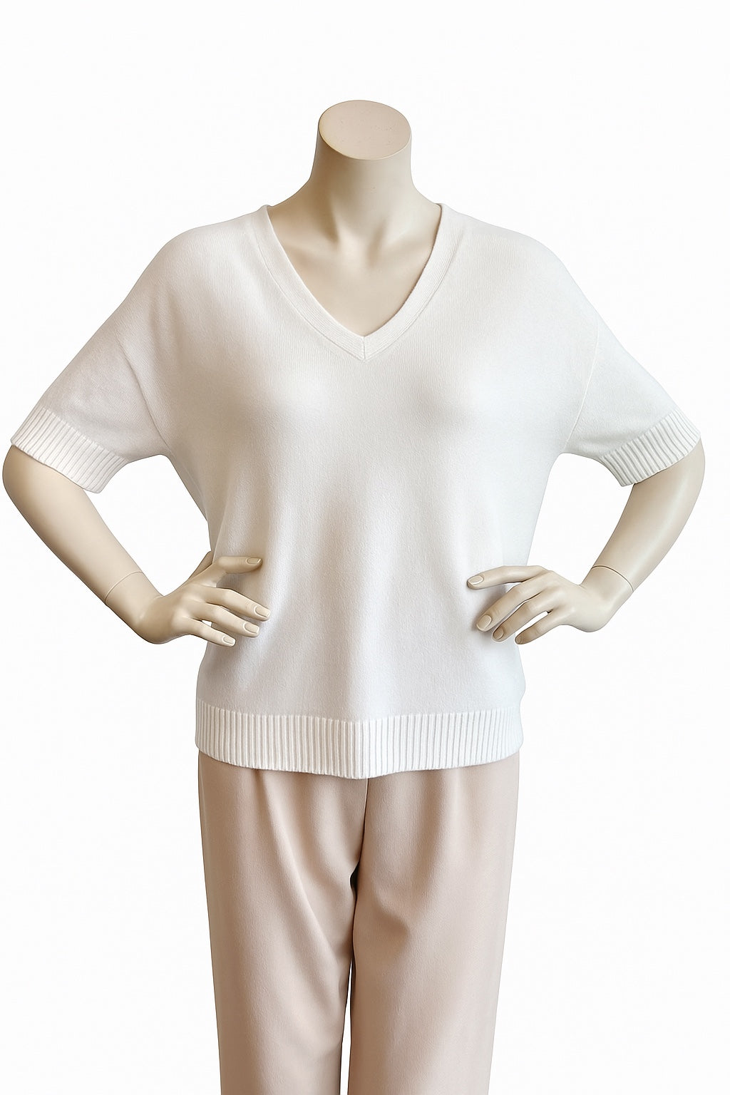 Strahlender Wollweiss-Pullover