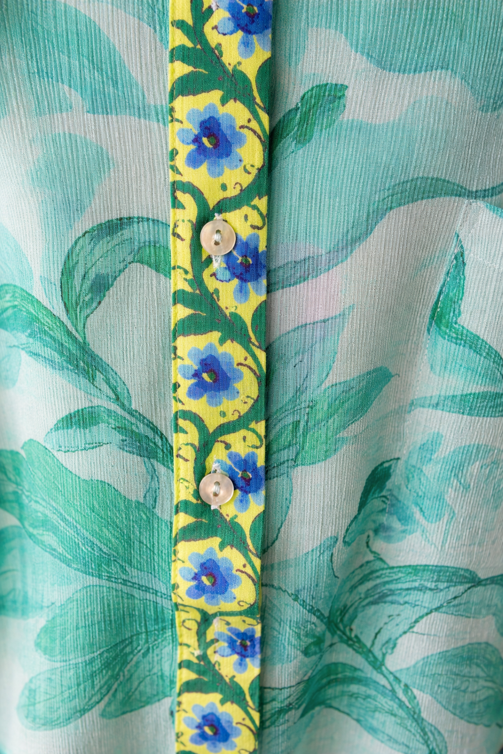 Yippie Hippie Damenbluse Floral Grün – Leicht & besonders