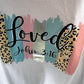 Damen T-Shirt „Loved“ – Sommer Shirt mit Statement Print | Baumwolle | Weiß | Gr. 38–42