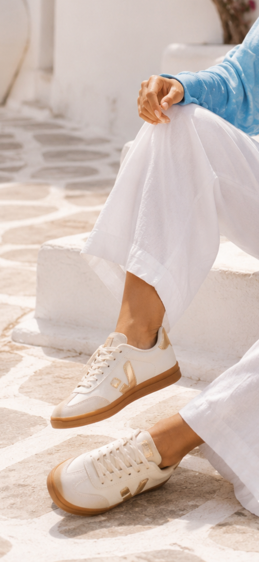 Damen Sneaker Weiß Gold | Trend Sneaker mit Gold-Details | Bequeme Freizeitschuhe | Lifestyle Sneaker