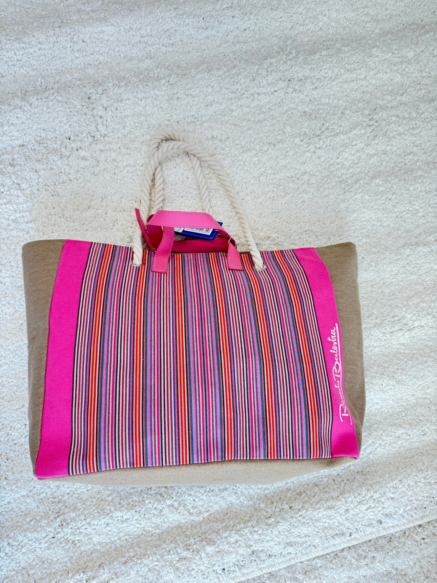 Fashion Shopping Bag in Grün und Pink – Trendige Damentasche für einen modischen Auftritt beim Shopping