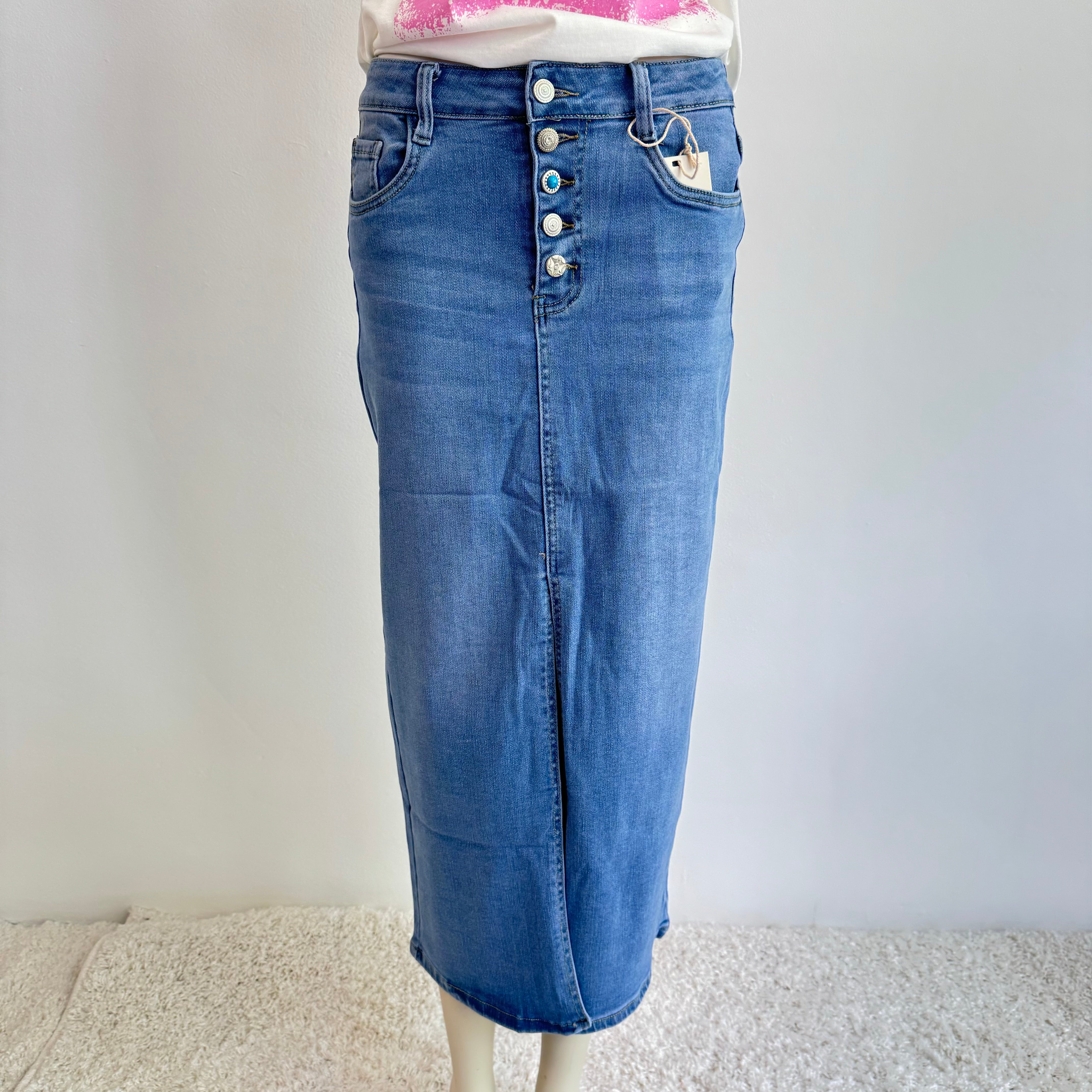 Bequemer blauer Jeansrock
