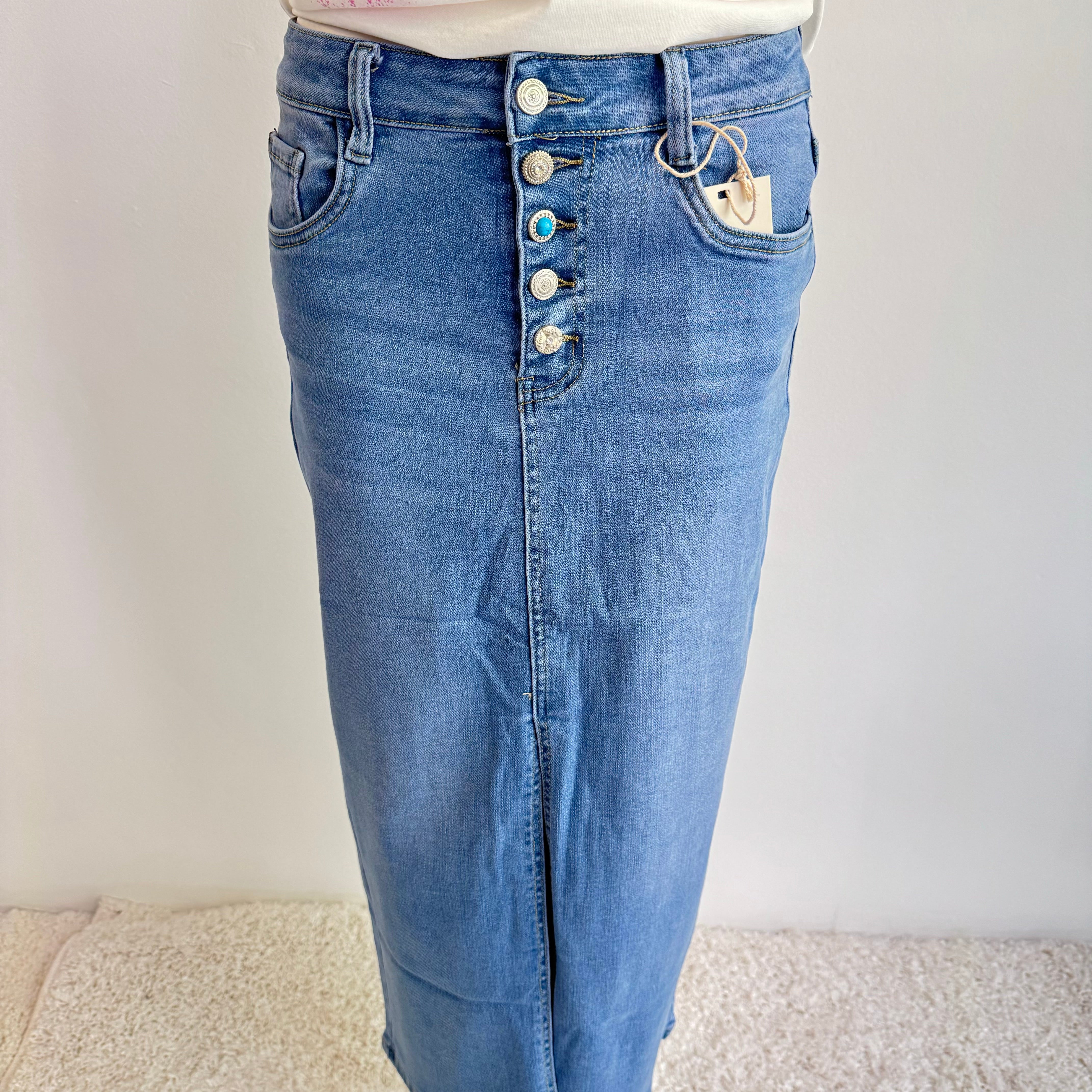 Bequemer blauer Jeansrock