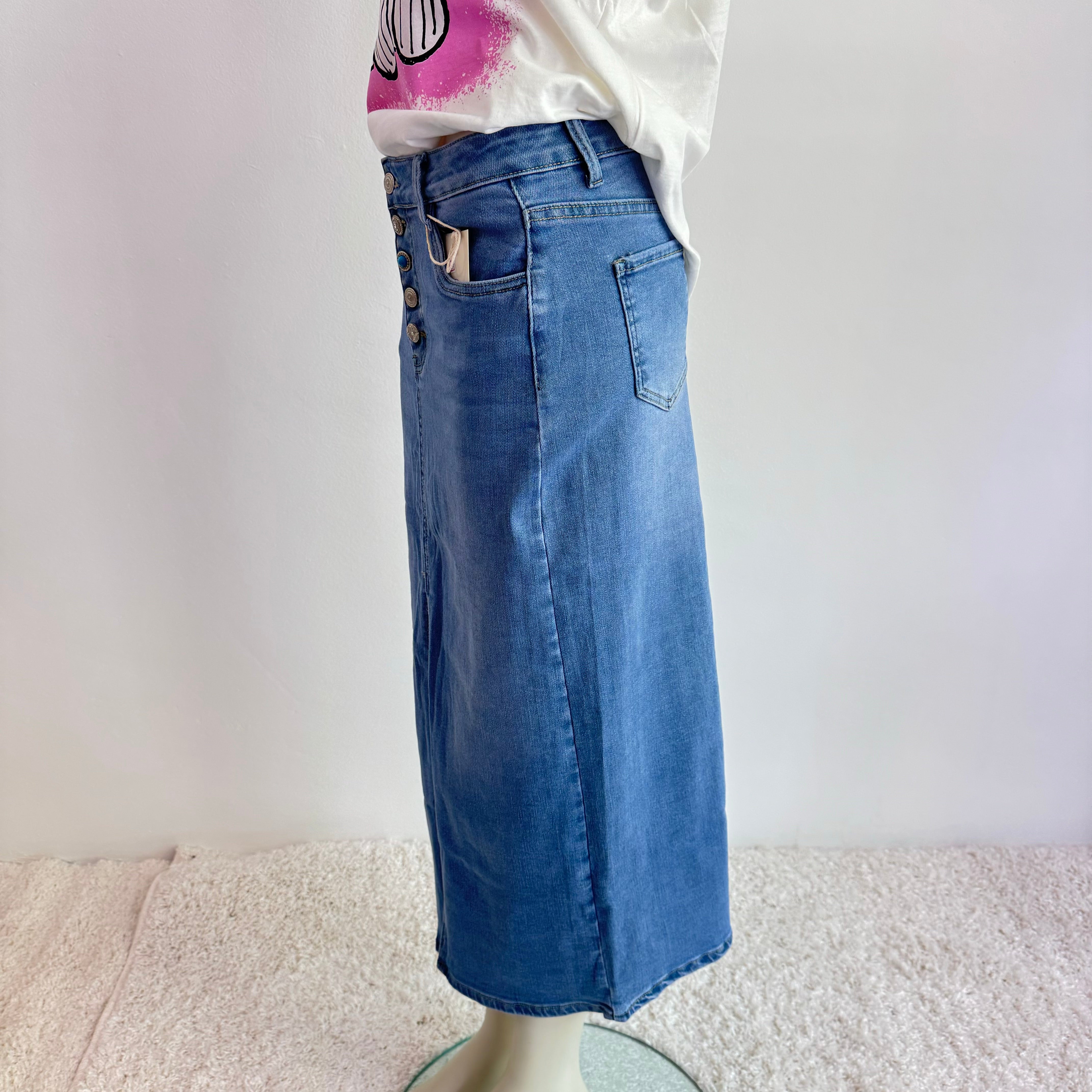 Bequemer blauer Jeansrock
