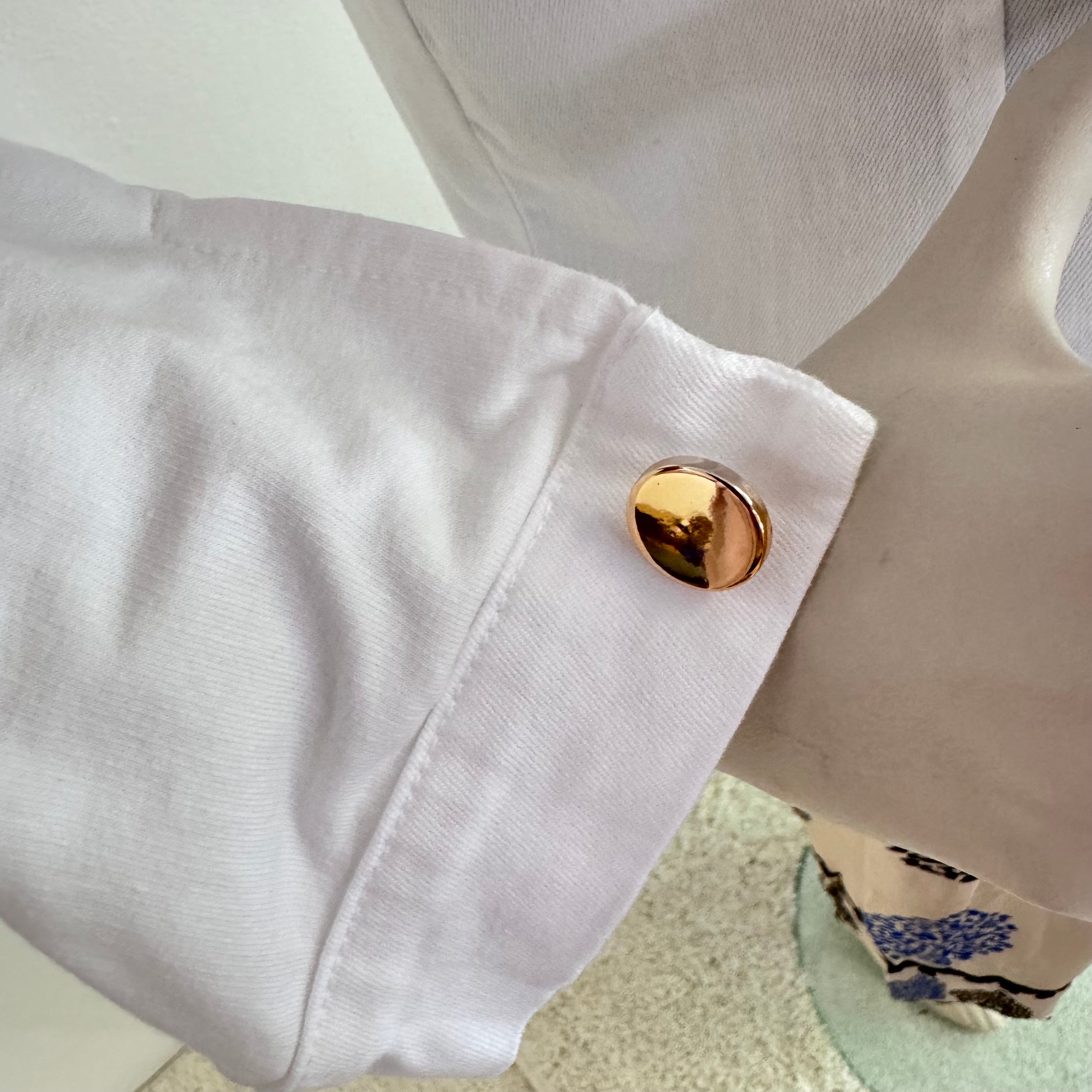 Weiße Denimjacke mit Fransen-Details