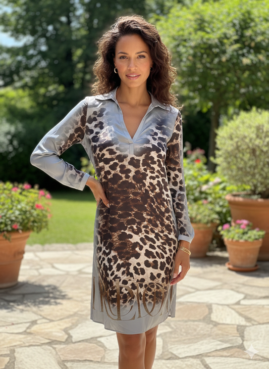 🐆 Yippie Hippie Leo Glam Kleid – Figurwunder mit Shape-Effekt & Luxus-Print