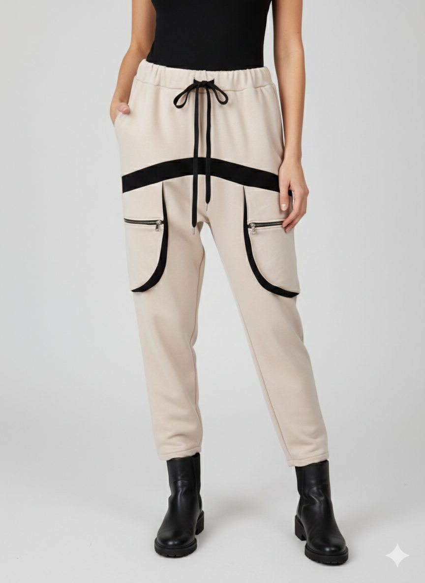 Damesbroek, stoffen broek met opgestikte zakken