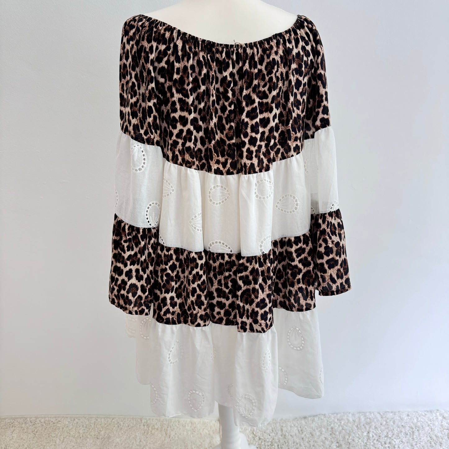 Boho-Chic Off-Shoulder Bluse mit Leopardenmuster