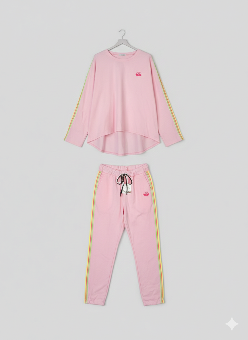 Dames tweedelige set/combinatie bestaande uit een broek en een lange blouse, verkrijgbaar in vele kleuren en maten 38-42+.