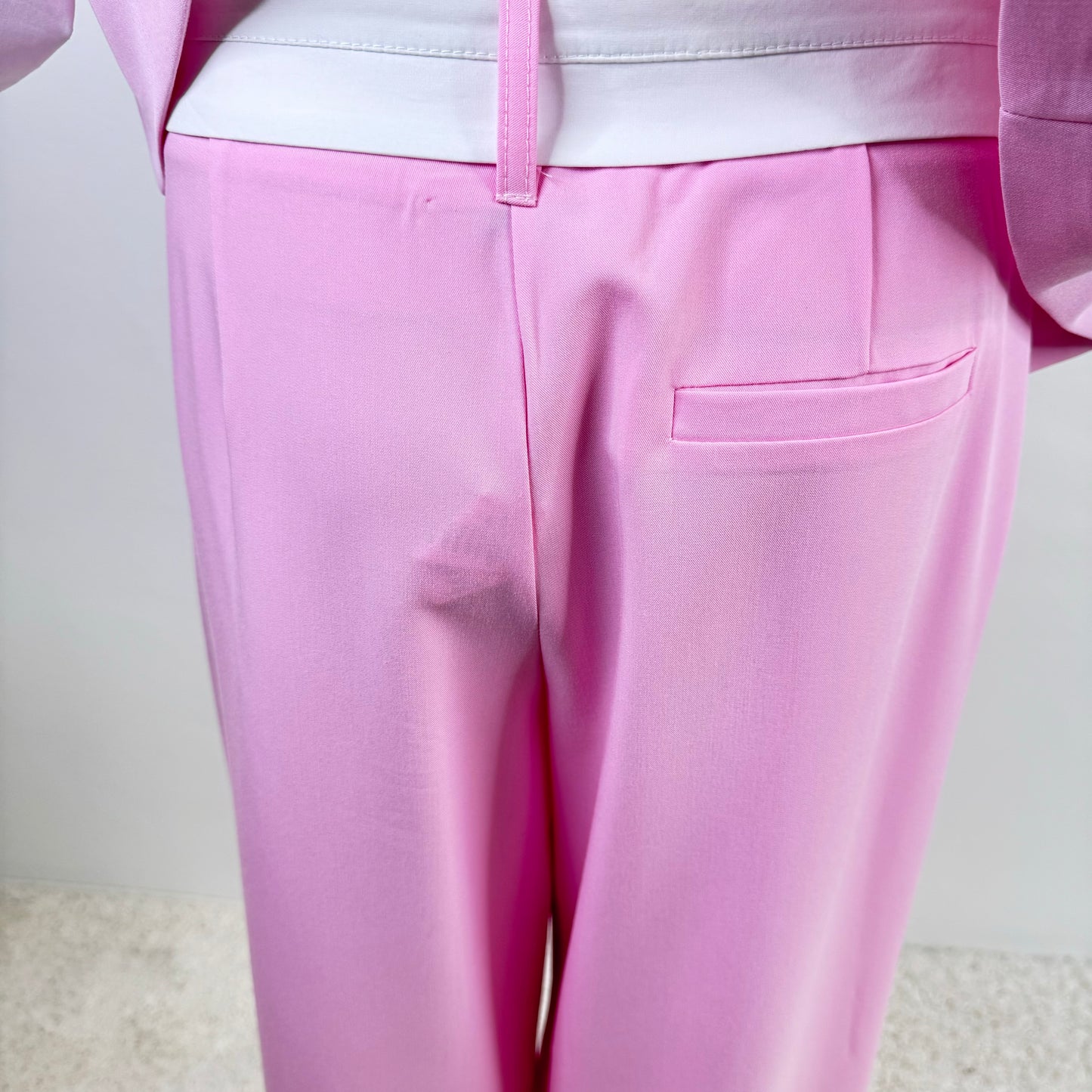 Damenblazer und Damenhose in Pink