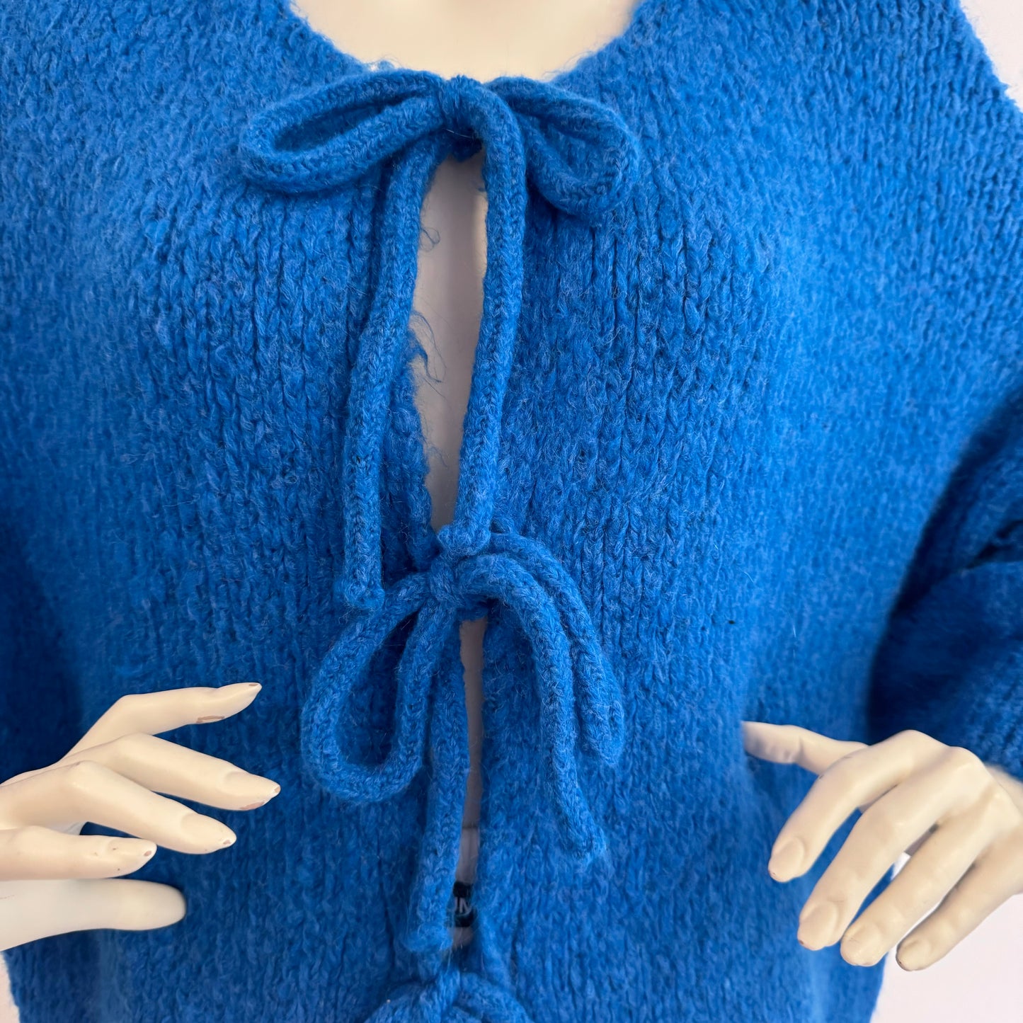 Strickjacke mit Schleifen in 6 Farben