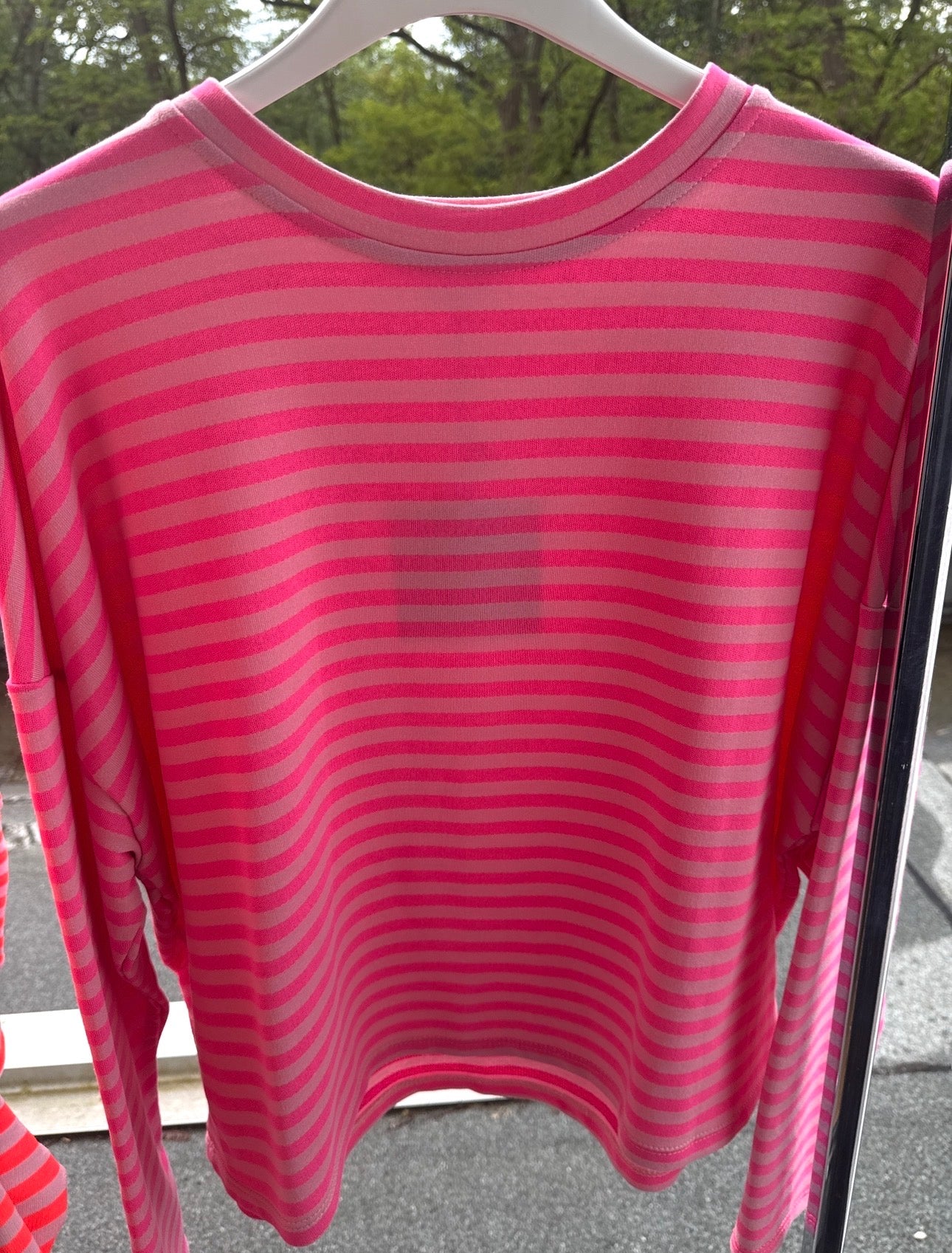 Pink gestreiftes Sweatshirt – leichter Oversize-Look | tragbar 38–42
