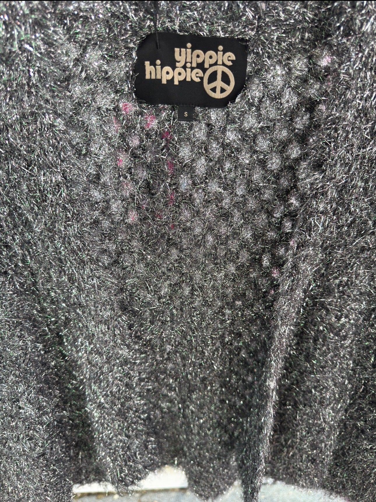✨ Yippie Hippie Metallic Weste – Exklusiver Glamour-Look in Grau