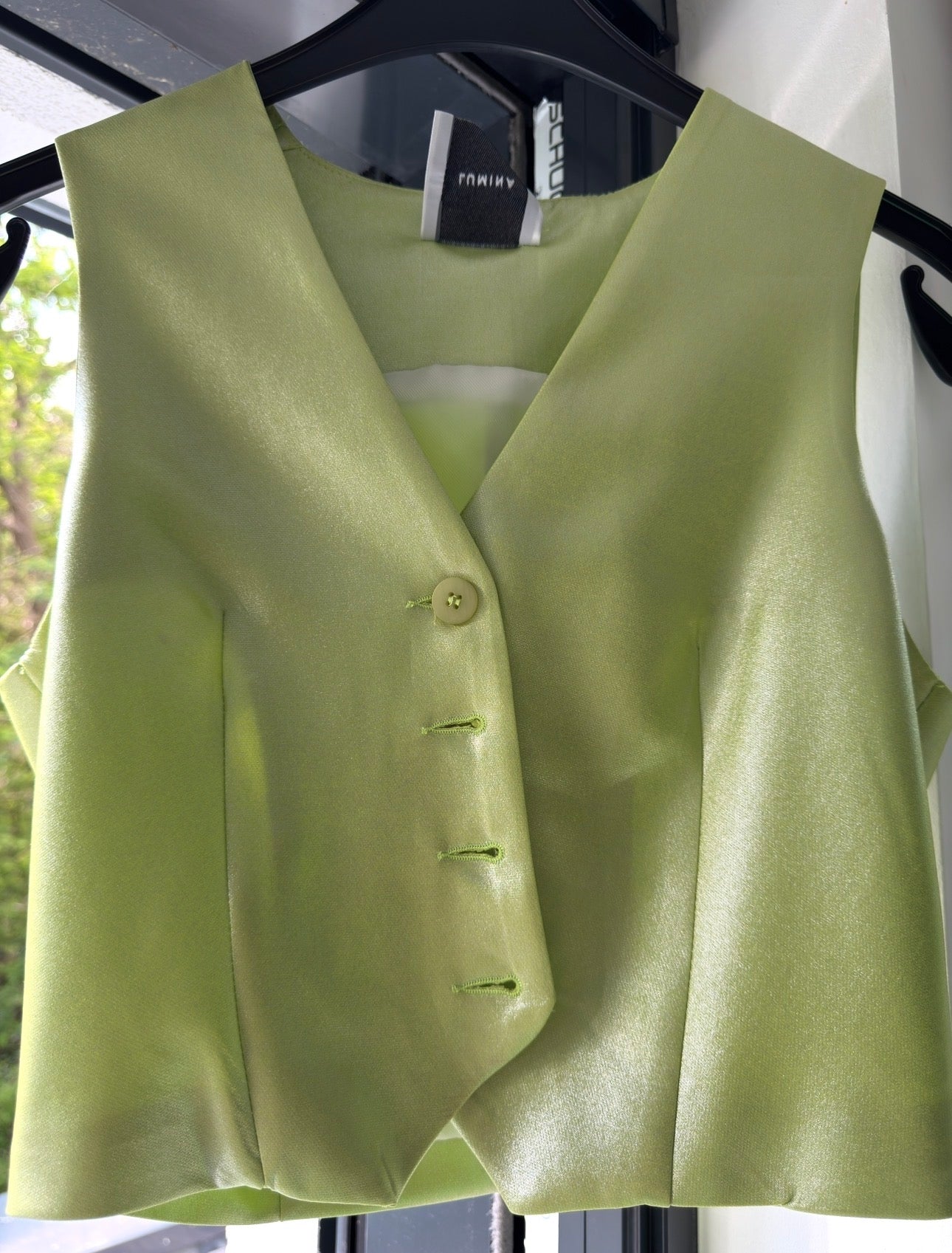 💚 Lime Glow Metallic-Weste – Limited Edition Boutique Glamour S