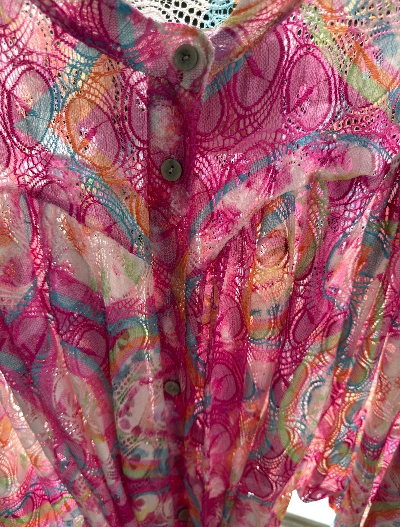 Pink Paradise Chiffonkleid – Luxury Ibiza Dress mit Stehkragen & Wow-Effekt ✨