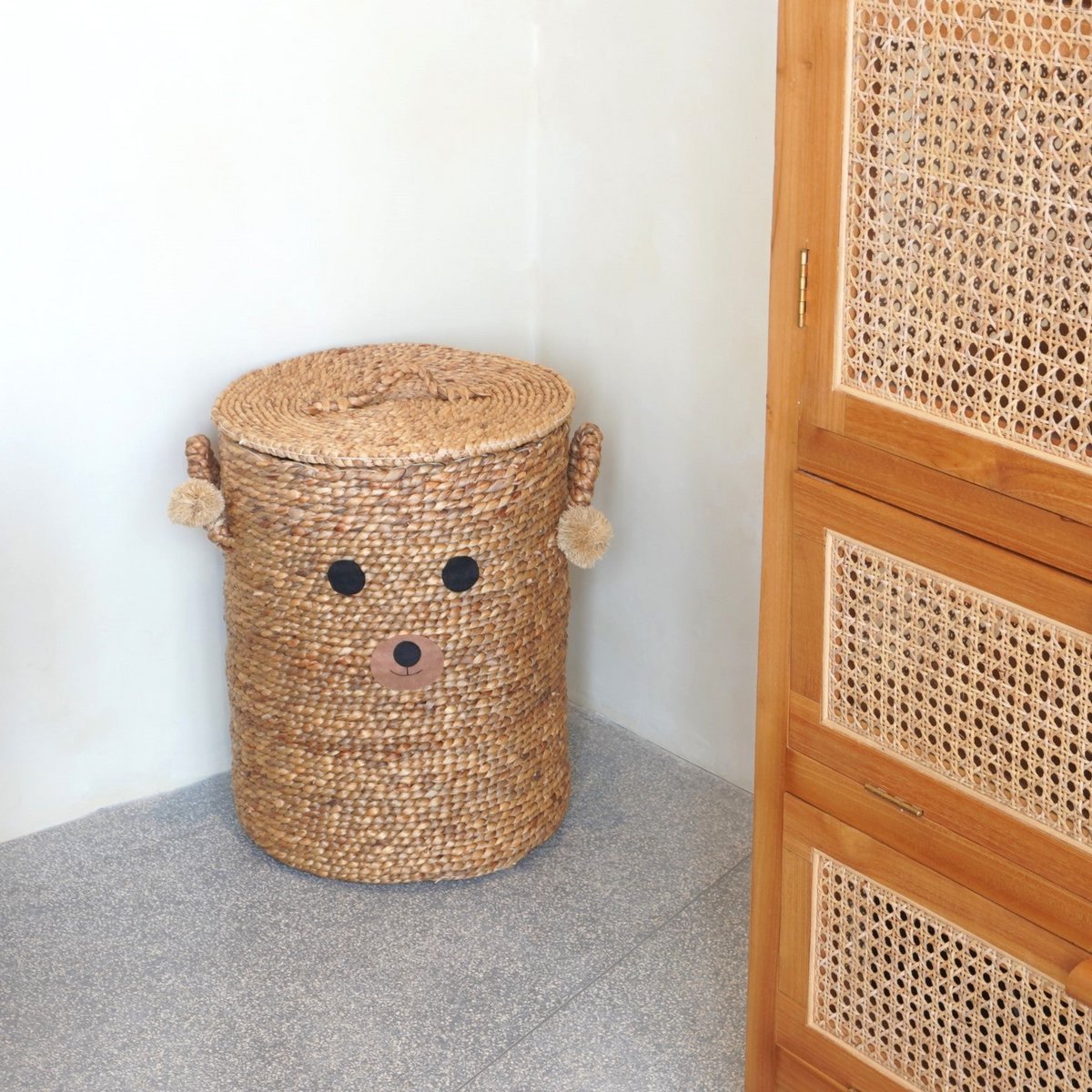 Wäschekorb für Kinder mit Teddybär-Gesicht KIYOWO aus Wasserhyazinthe geflochtener Korb mit Deckel