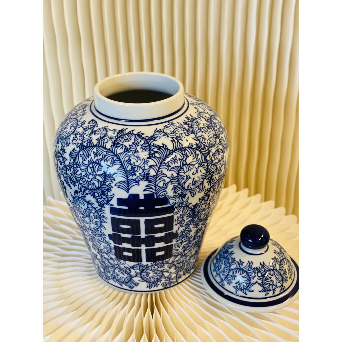 Chinesische Blumenvase aus Porzellan „Doppeltes Glück“